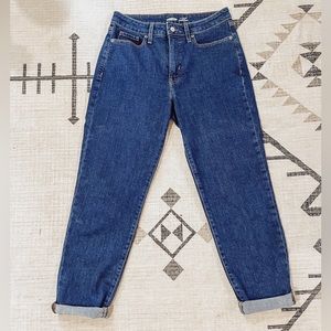 Old Navy Mom Jeans ~ size 8 RUN SMALL